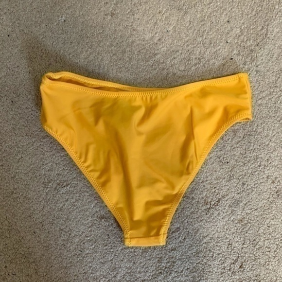 Brave Soul from Nasty Gal Yellow Bikini Bottom NWT Small - Picture 6 of 9